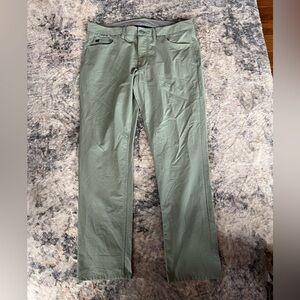 Men's Light Green Vineyard Vines On the Go 5-Pocket Pants Size 38